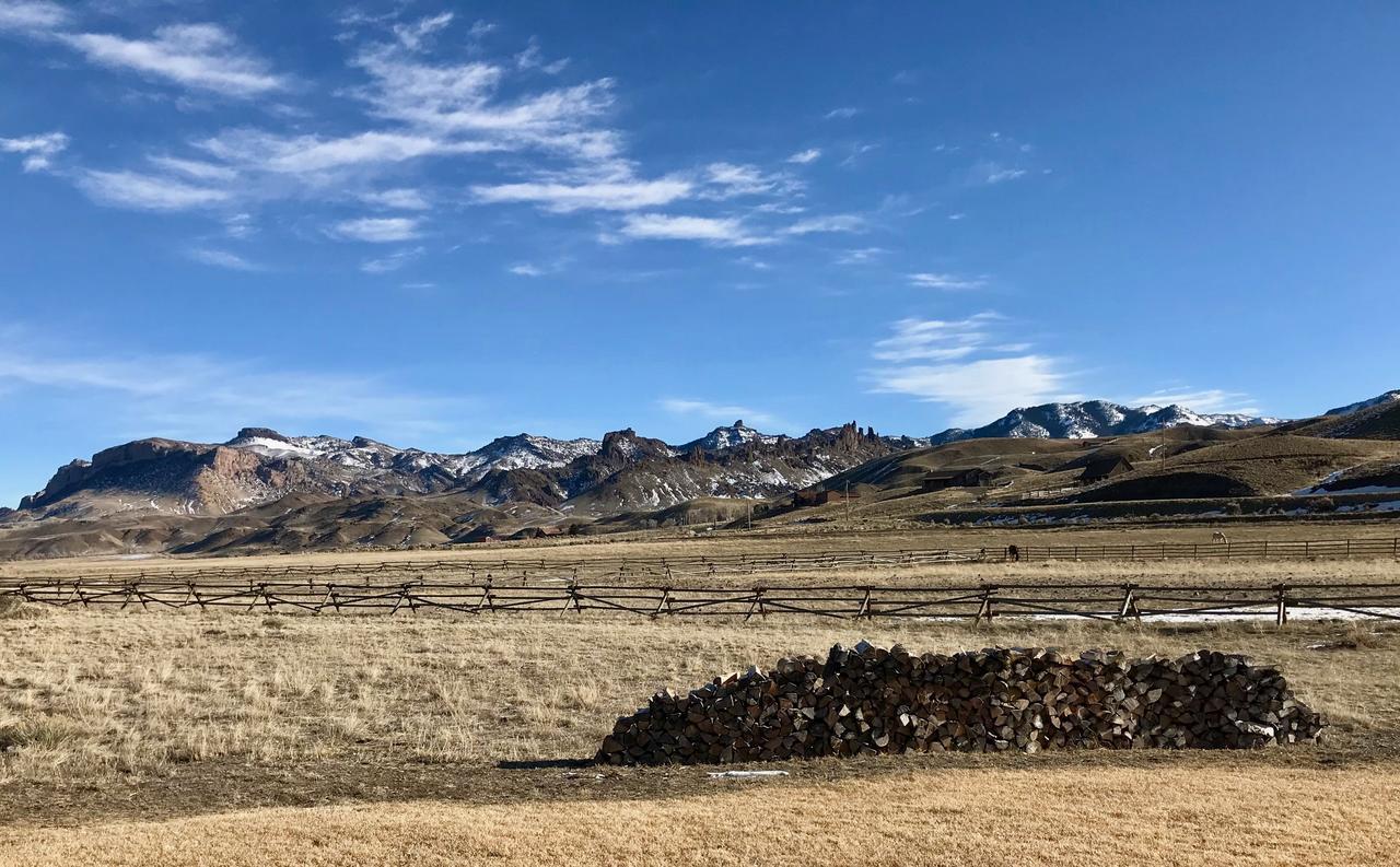 Отель Yellowstone Cutthroat Guest Ranch Вапити Экстерьер фото